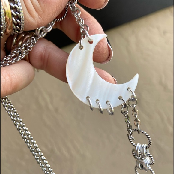 Handmade maille choker & Mother of pearl crecent moon with piercings necklace - Picture 2 of 10